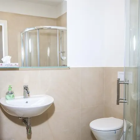 Apartment Beautiful Thamova *