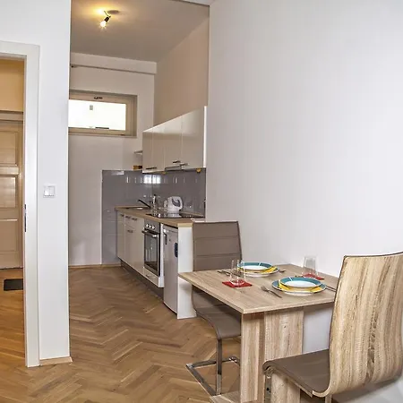 Beautiful Thamova Apartment *